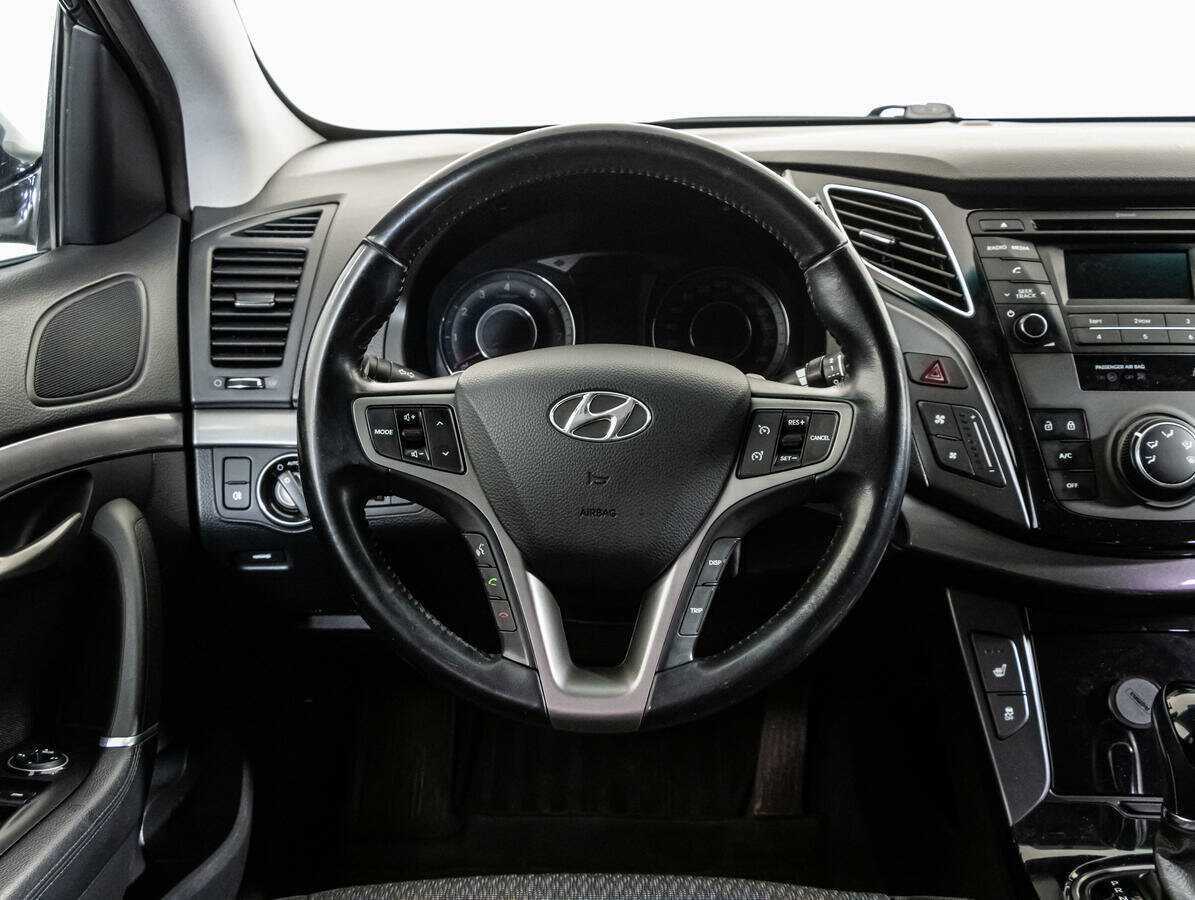 Купить Hyundai i40 с пробегом. Фото: #13