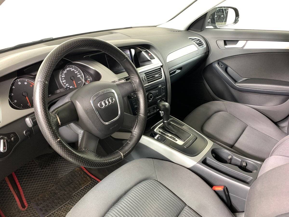 Купить Audi A4 с пробегом. Фото: #10