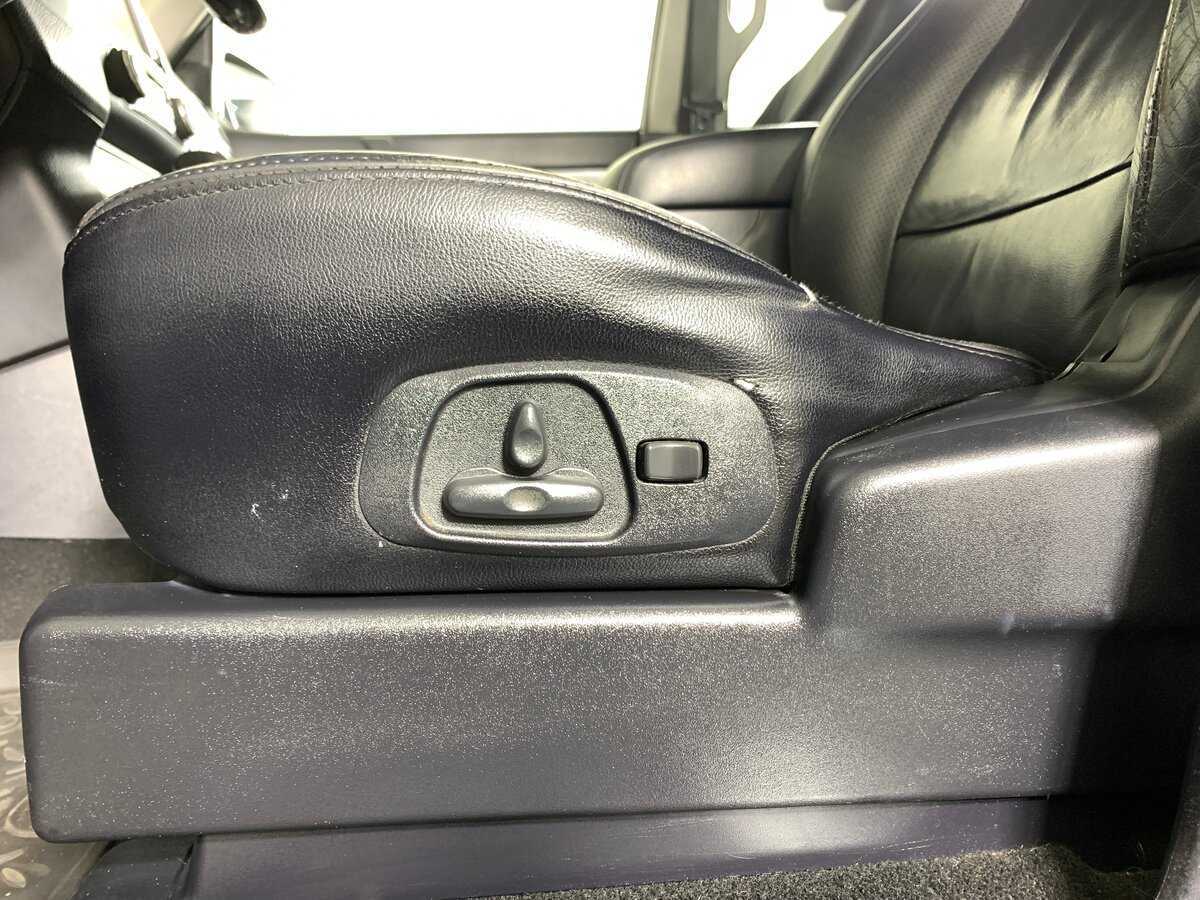 Купить Mitsubishi Pajero с пробегом. Фото: #17
