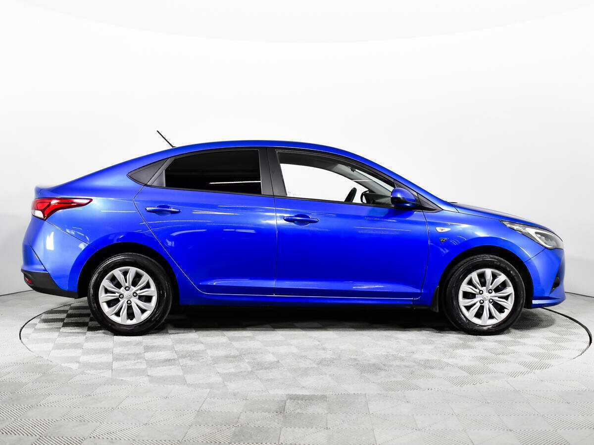 Купить Hyundai Solaris с пробегом. Фото: #3