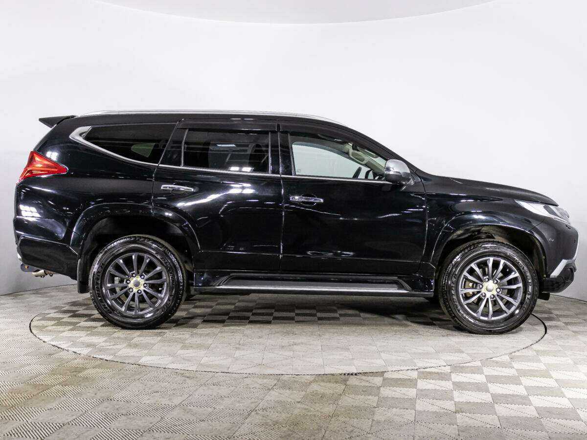 Купить Mitsubishi Pajero Sport с пробегом. Фото: #3