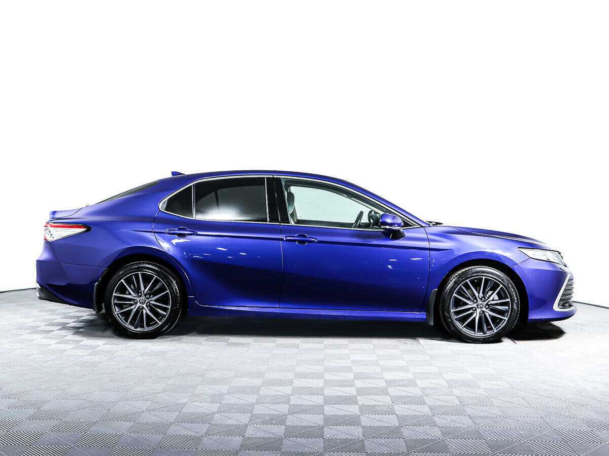 Купить Toyota Camry с пробегом. Фото: #2
