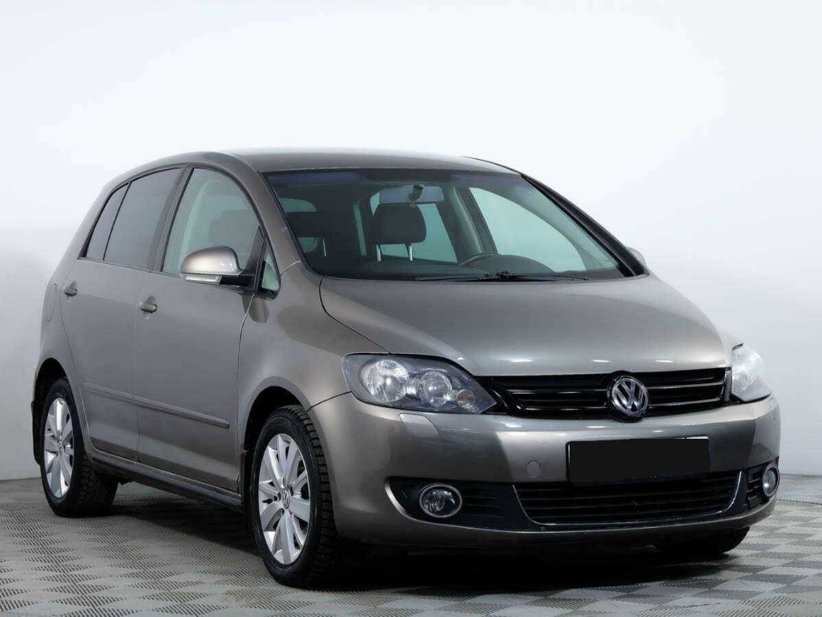 Купить Volkswagen Golf Plus с пробегом. Фото: #1