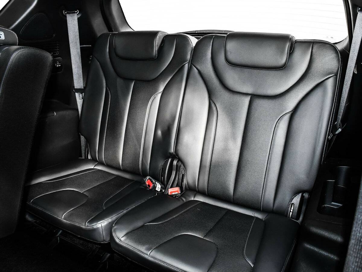 Купить Hyundai Santa Fe с пробегом. Фото: #12