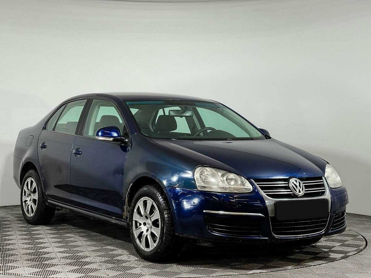 Купить Volkswagen Jetta с пробегом. Фото: #2