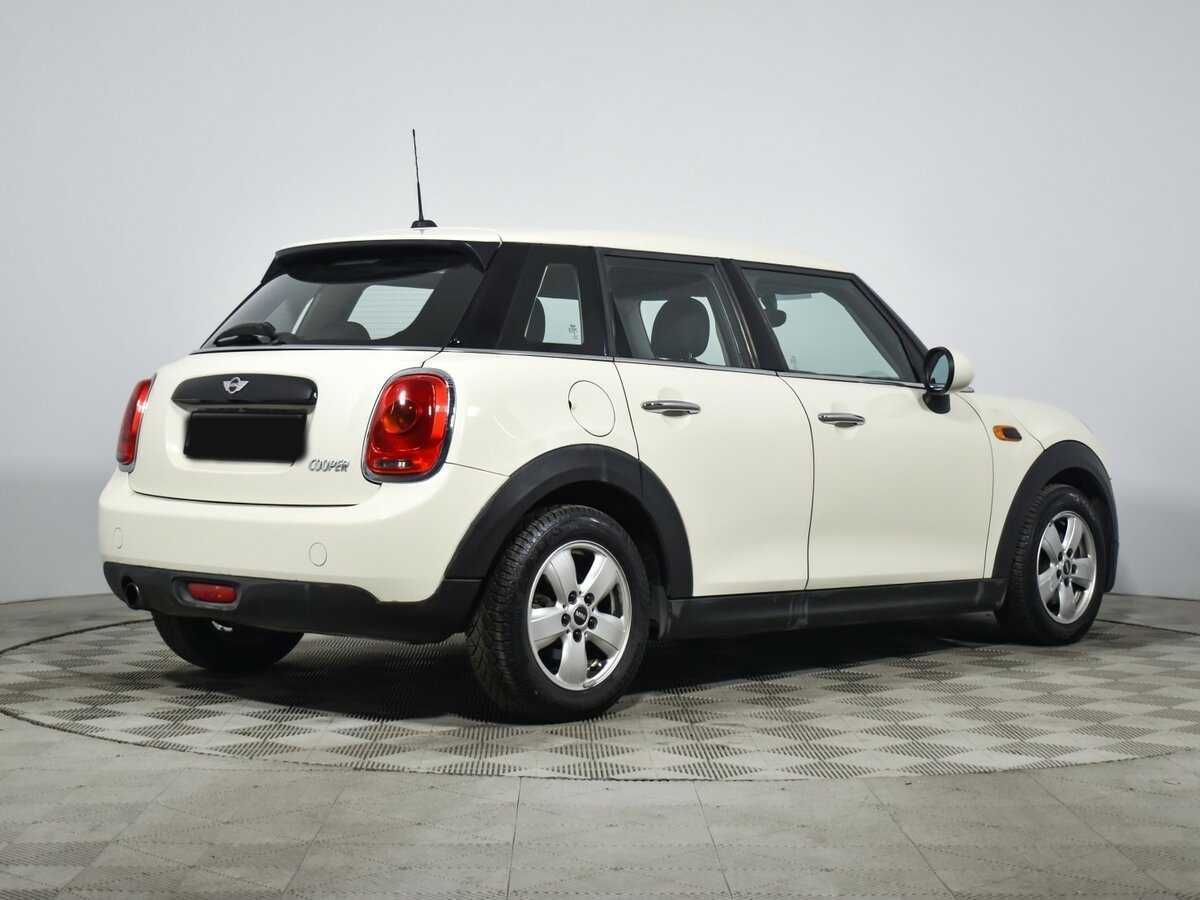 Купить Mini Hatch с пробегом. Фото: #4