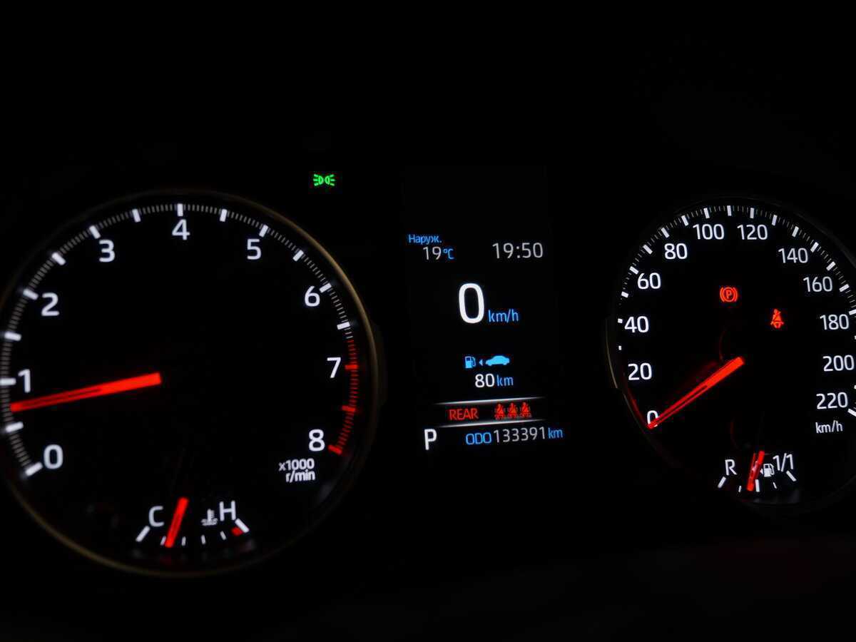 Купить Toyota RAV4 с пробегом. Фото: #10