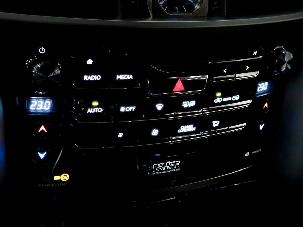 Купить Lexus LX с пробегом. Фото: #27