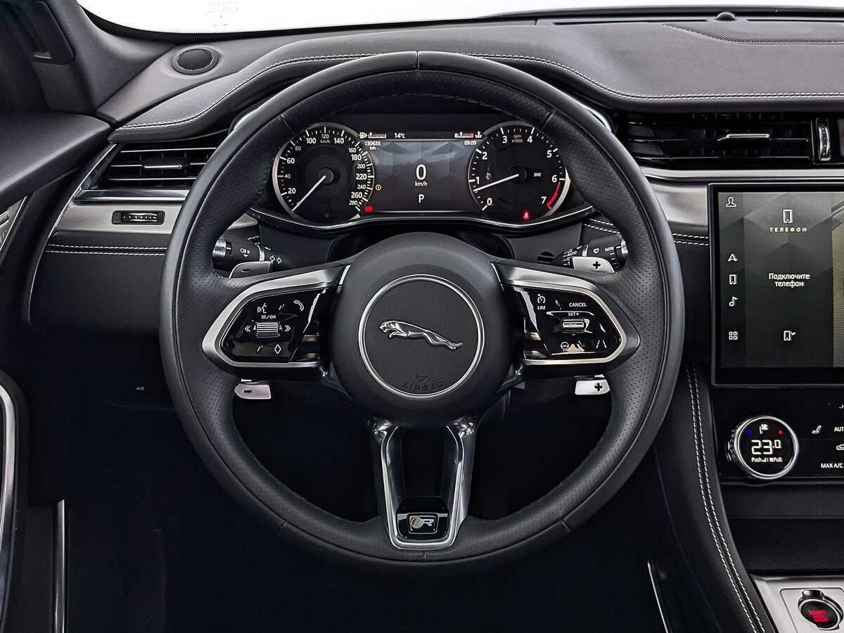 Купить Jaguar F-Pace с пробегом. Фото: #20