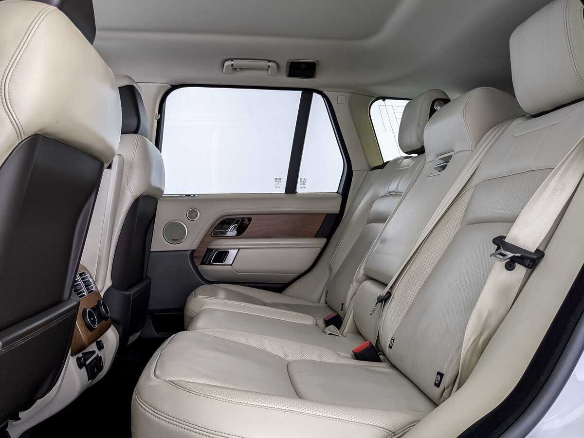 Купить Land Rover Range Rover с пробегом. Фото: #11
