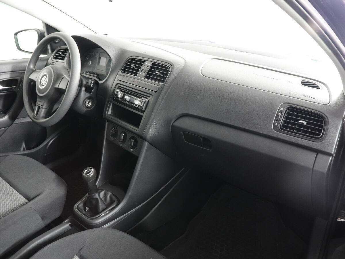 Купить Volkswagen Polo с пробегом. Фото: #5