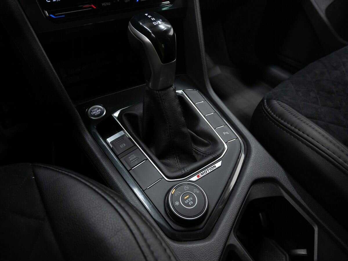 Купить Volkswagen Tiguan с пробегом. Фото: #21