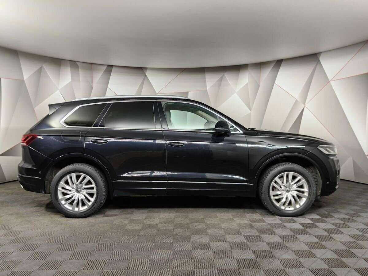 Купить Volkswagen Touareg с пробегом. Фото: #5