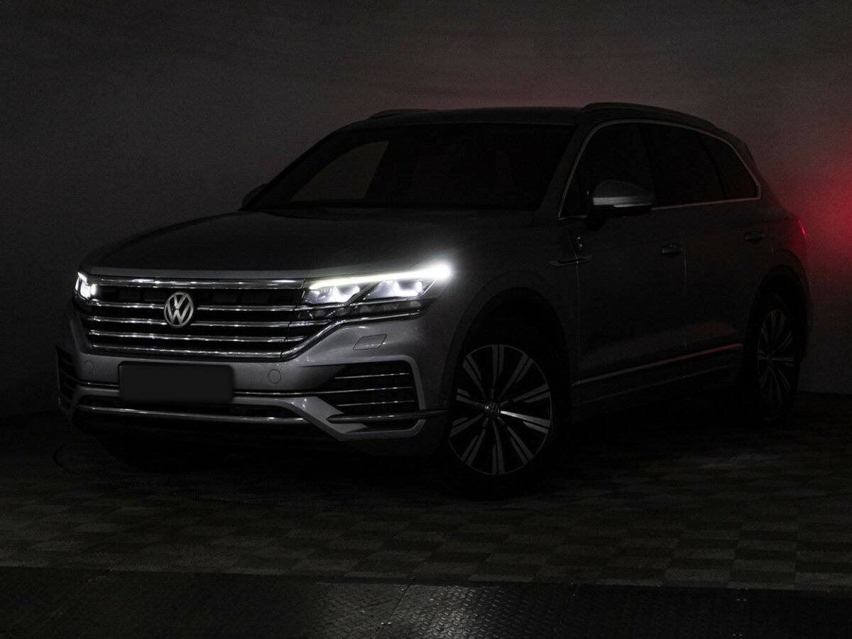 Купить Volkswagen Touareg с пробегом. Фото: #29