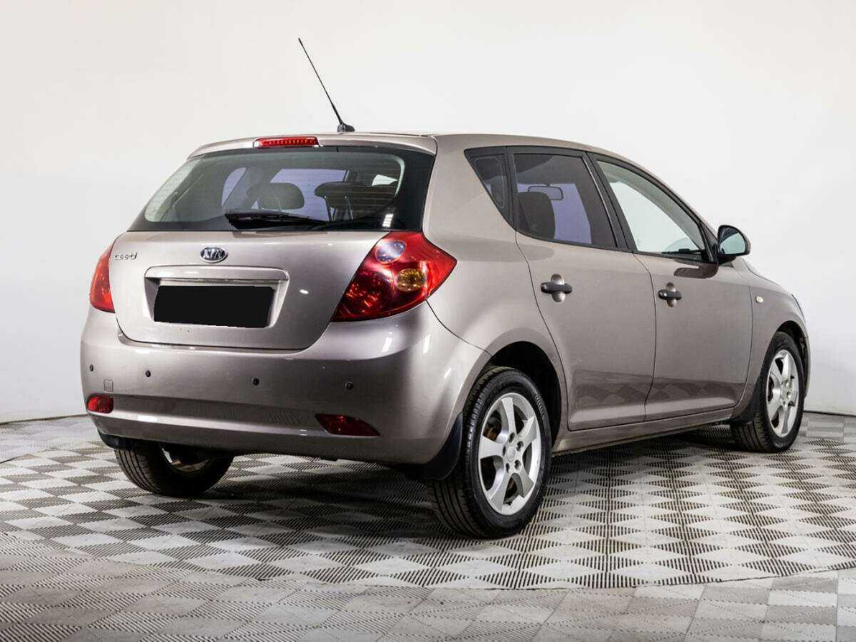 Купить Kia Ceed с пробегом. Фото: #4