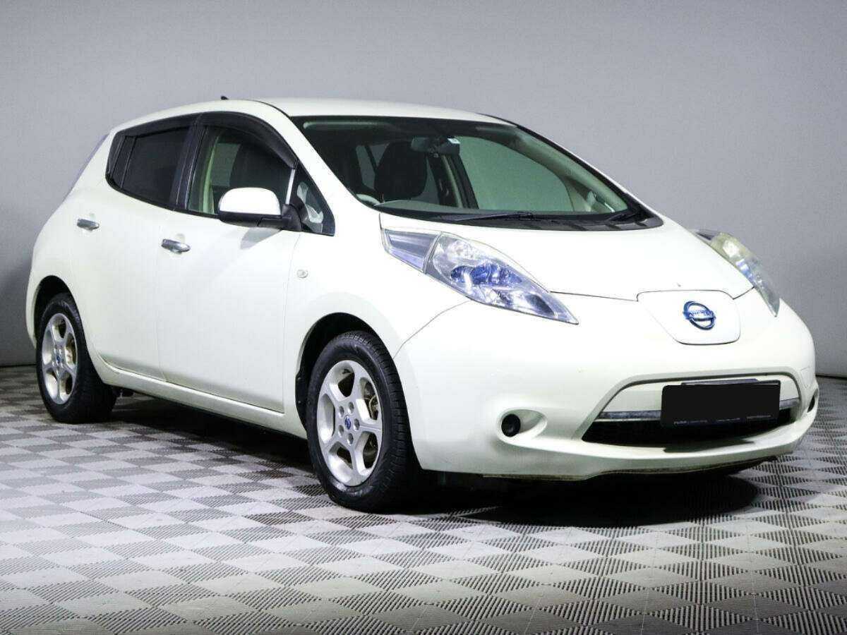 Купить Nissan Leaf с пробегом. Фото: #2