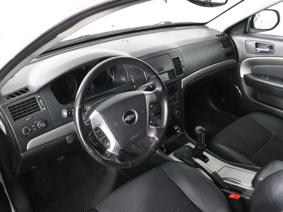 Купить Chevrolet Epica с пробегом. Фото: #4