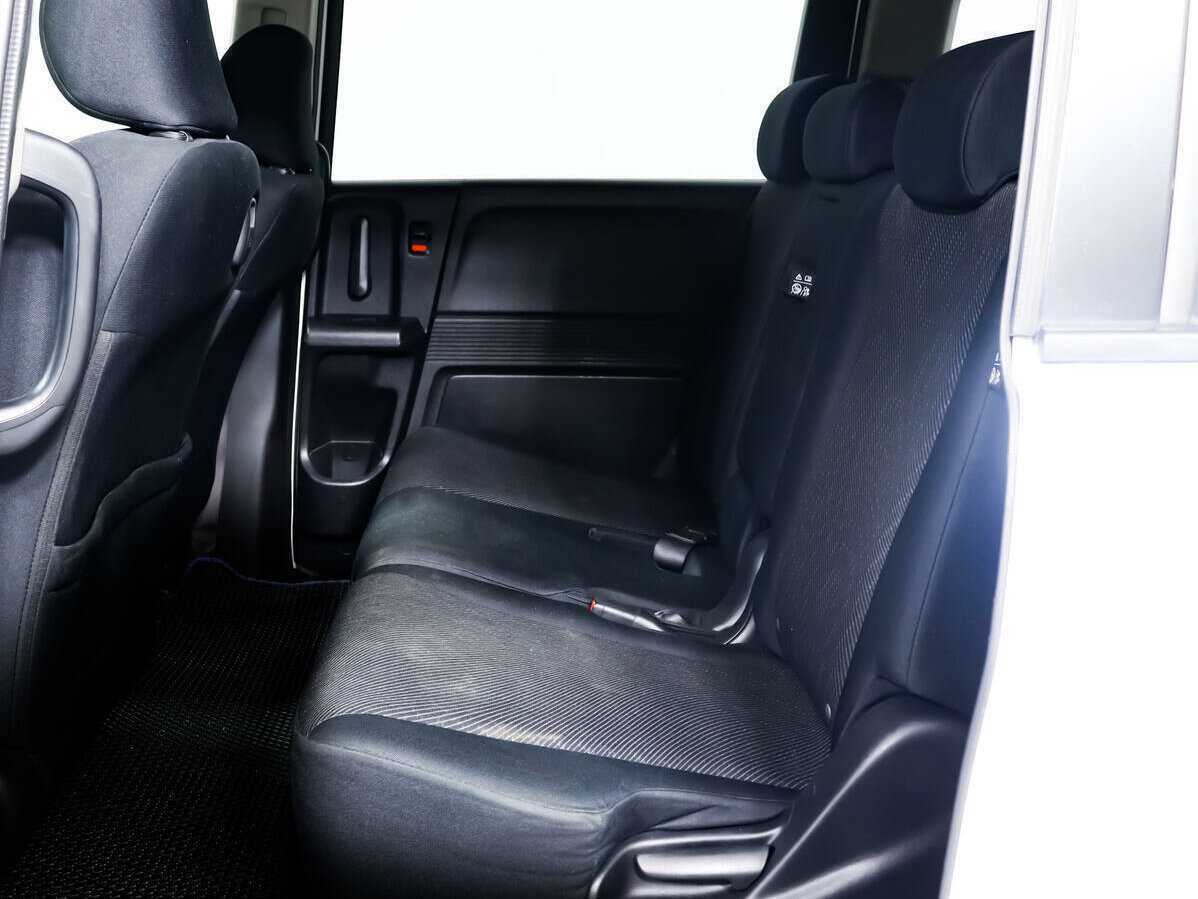 Купить Honda Freed с пробегом. Фото: #11