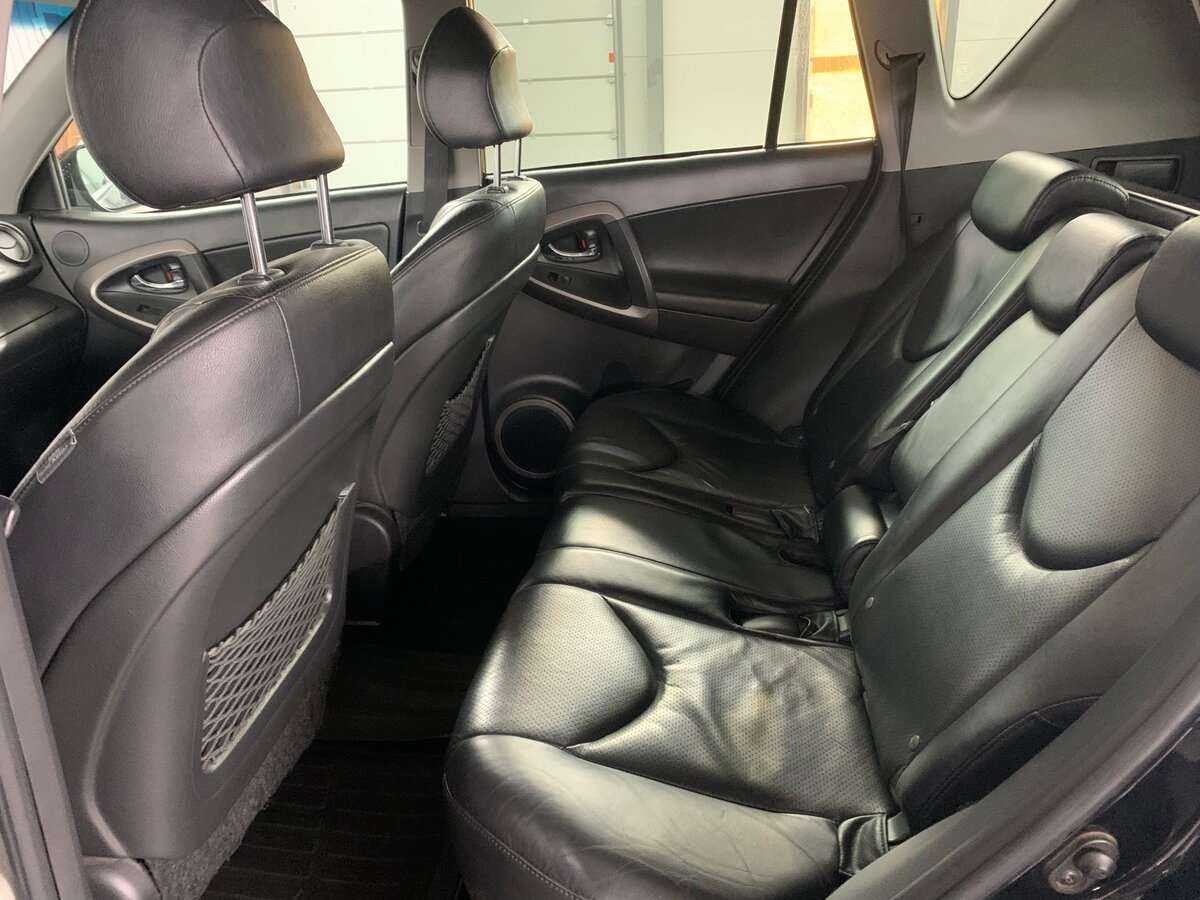 Купить Toyota RAV4 с пробегом. Фото: #10