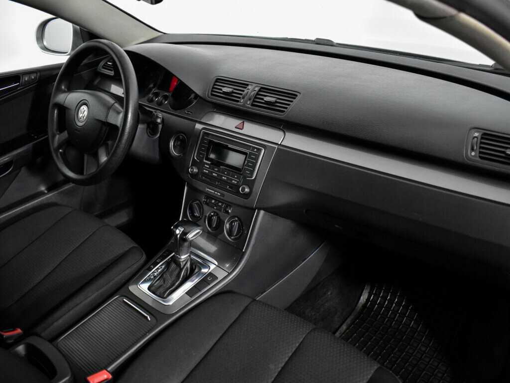 Купить Volkswagen Passat с пробегом. Фото: #7