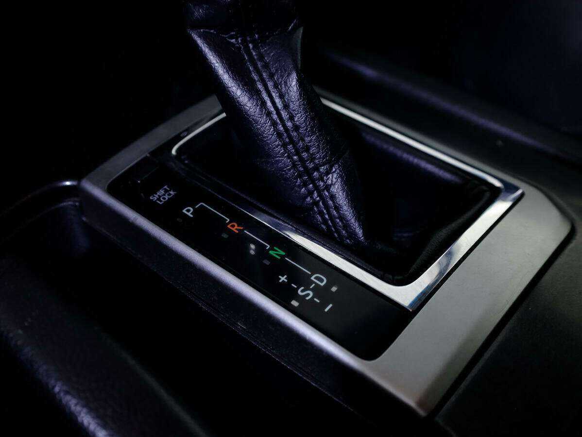 Купить Toyota Land Cruiser Prado с пробегом. Фото: #23