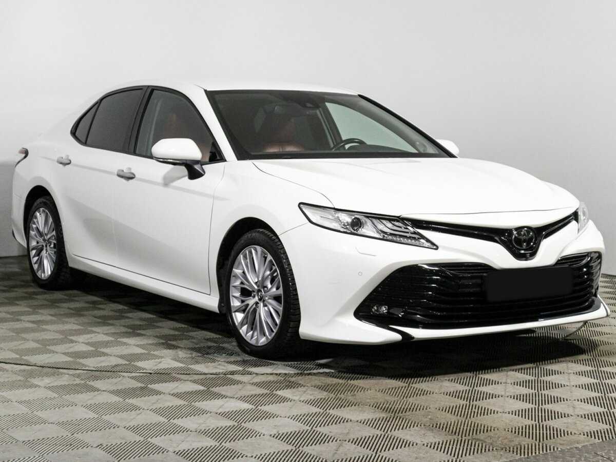 Купить Toyota Camry с пробегом. Фото: #2