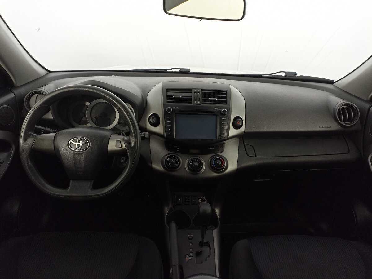 Купить Toyota RAV4 с пробегом. Фото: #11
