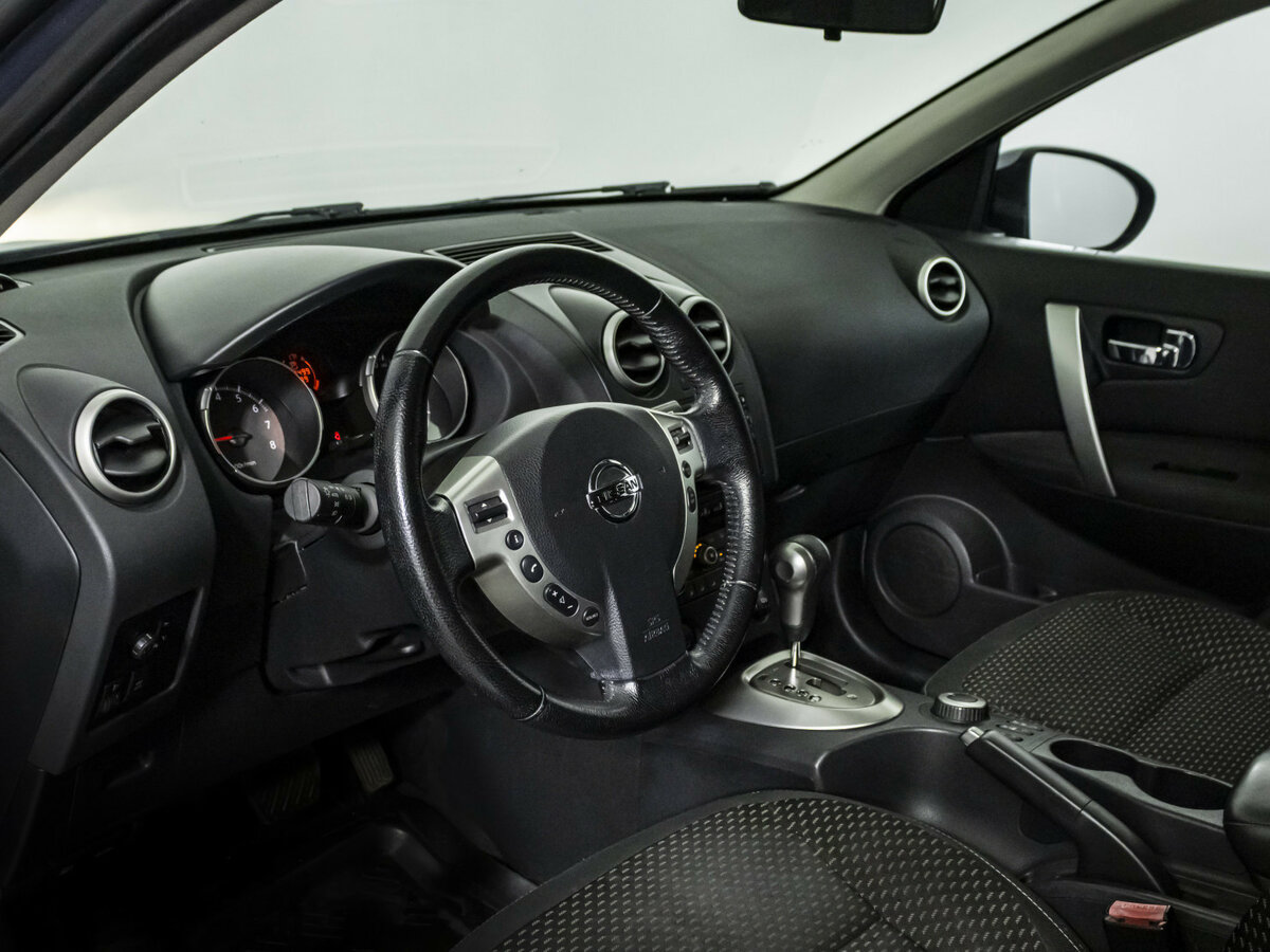 Купить Nissan Qashqai+2 с пробегом. Фото: #8