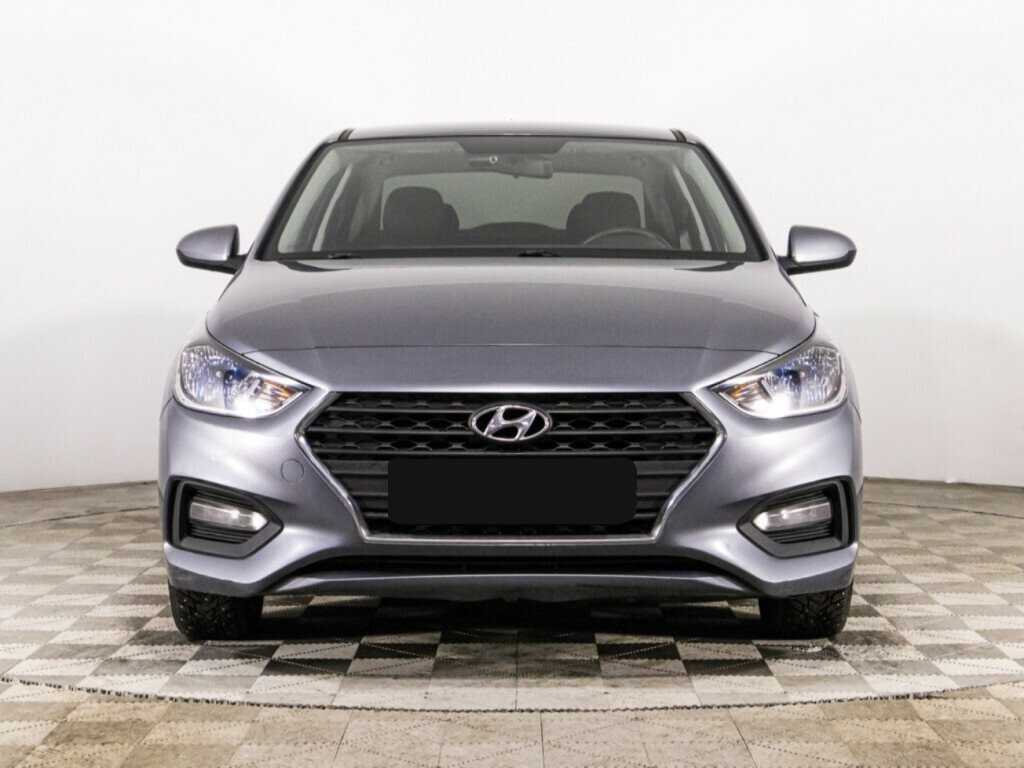 Купить Hyundai Solaris с пробегом. Фото: #1