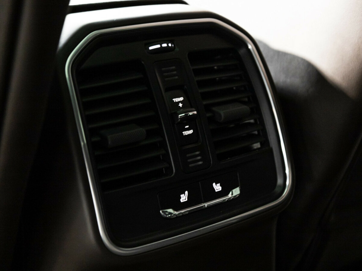 Купить Porsche Macan с пробегом. Фото: #22