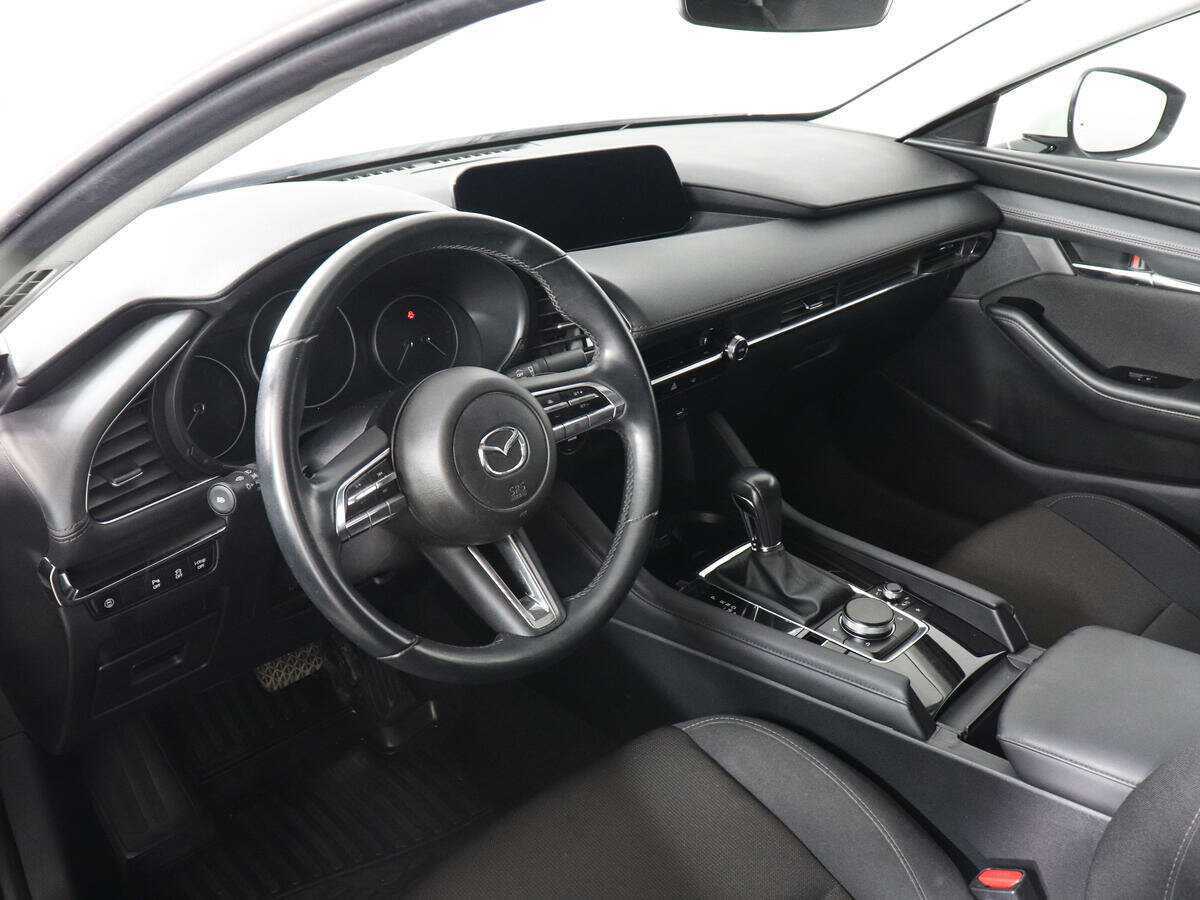 Купить Mazda 3 с пробегом. Фото: #8