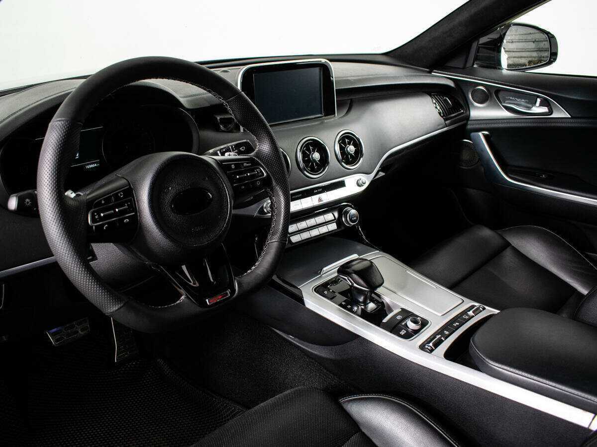 Купить Kia Stinger с пробегом. Фото: #12