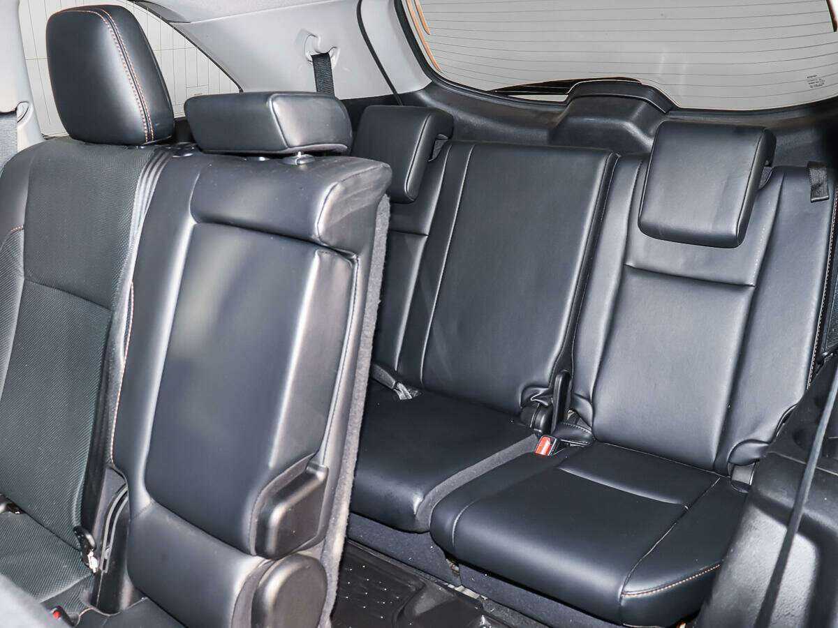 Купить Toyota Highlander с пробегом. Фото: #10