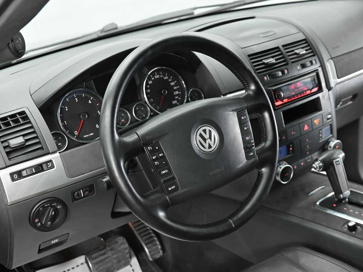 Купить Volkswagen Touareg с пробегом. Фото: #7
