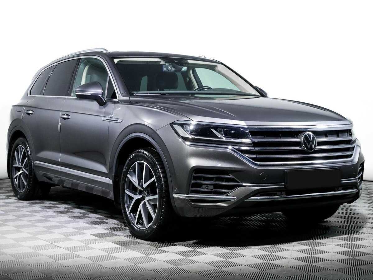 Купить Volkswagen Touareg с пробегом. Фото: #2