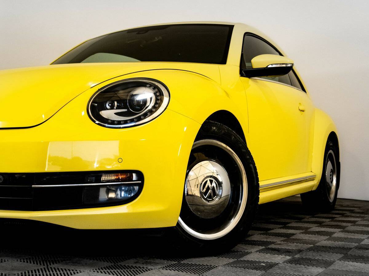 Купить Volkswagen Beetle с пробегом. Фото: #1