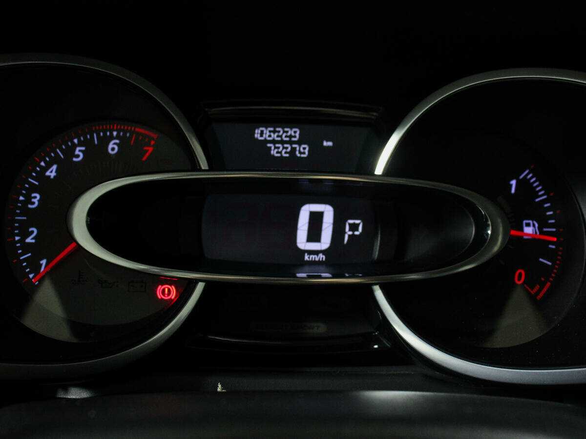 Купить Renault Clio RS с пробегом. Фото: #10