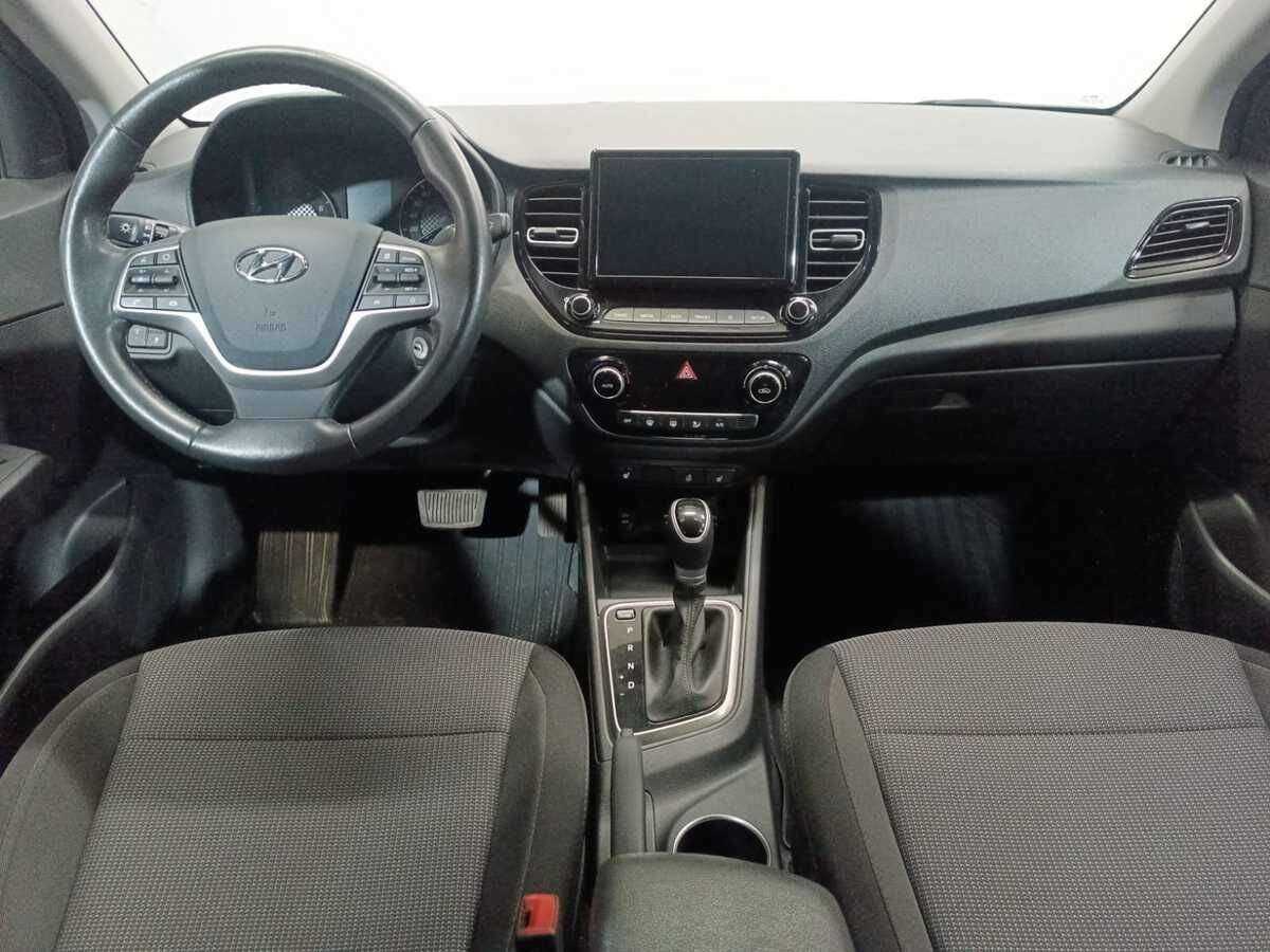 Купить Hyundai Solaris с пробегом. Фото: #8
