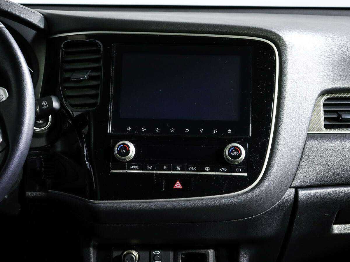 Купить Mitsubishi Outlander с пробегом. Фото: #12