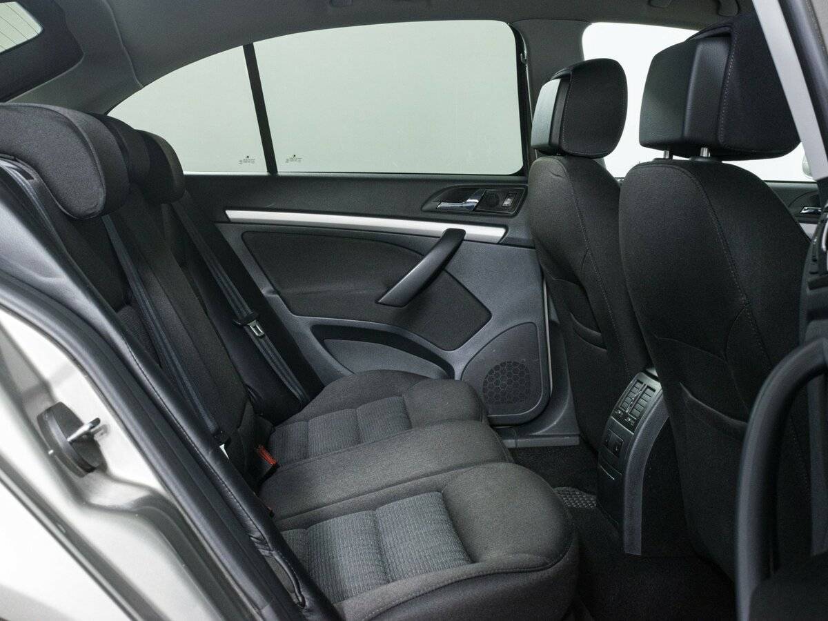 Купить Skoda Octavia с пробегом. Фото: #11