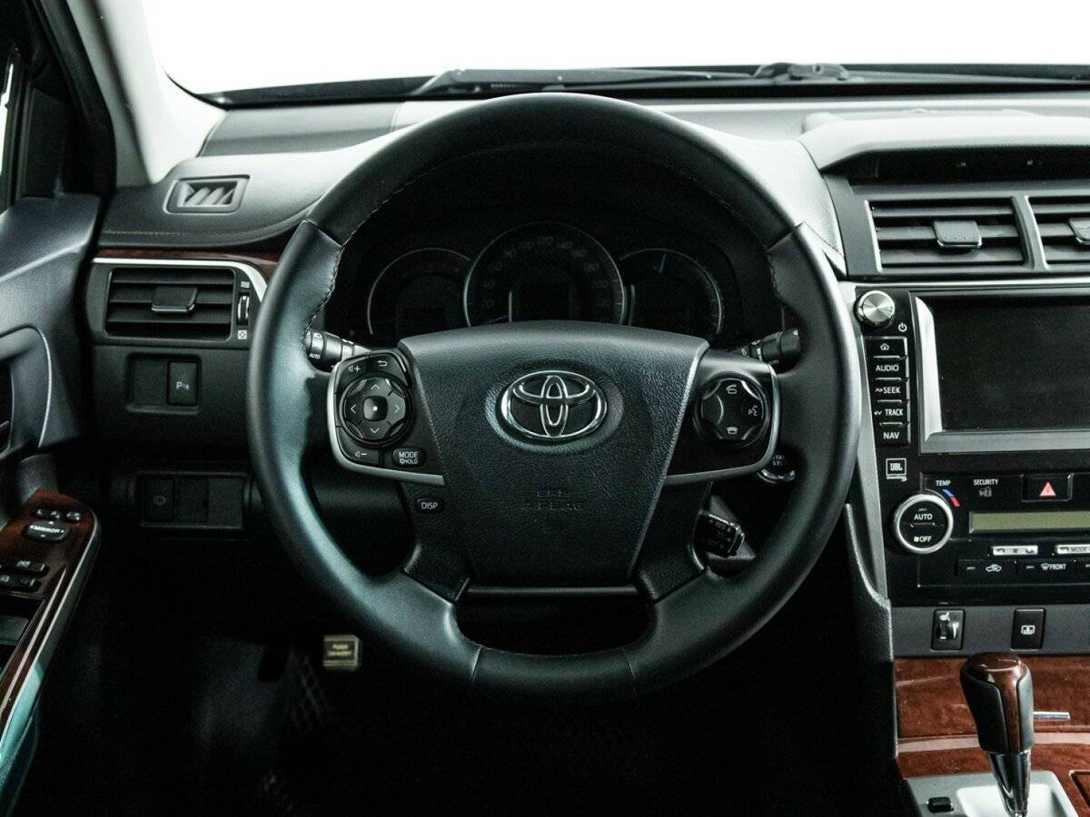 Купить Toyota Camry с пробегом. Фото: #22