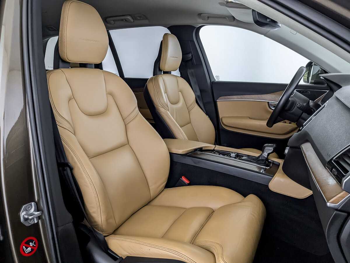 Купить Volvo XC90 с пробегом. Фото: #20