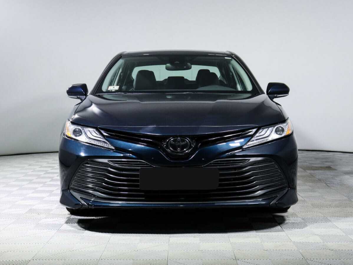 Купить Toyota Camry с пробегом. Фото: #1