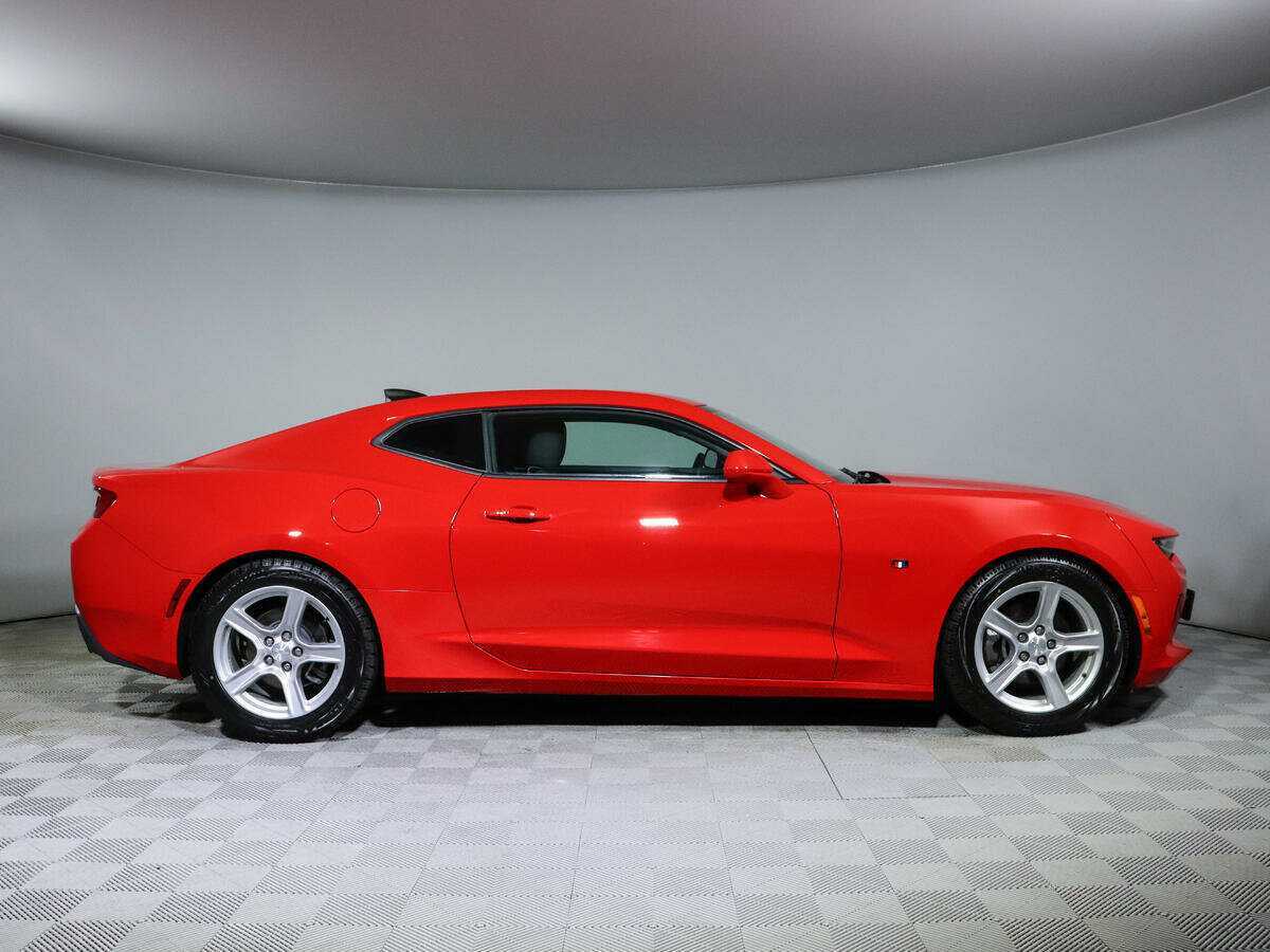 Купить Chevrolet Camaro с пробегом. Фото: #3