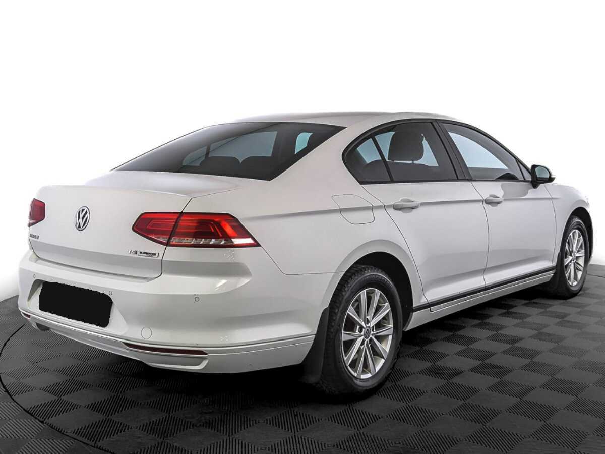 Купить Volkswagen Passat с пробегом. Фото: #4
