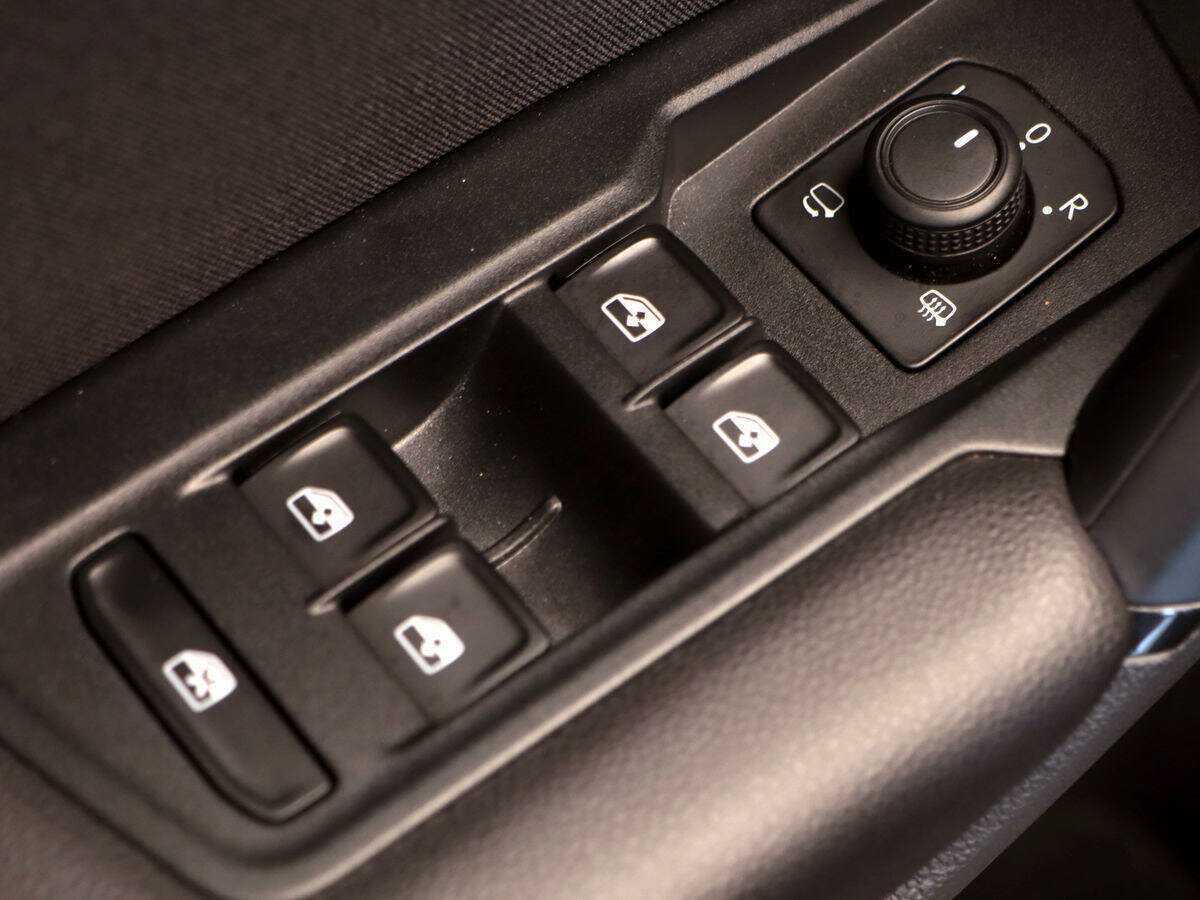 Купить Volkswagen Tiguan с пробегом. Фото: #13