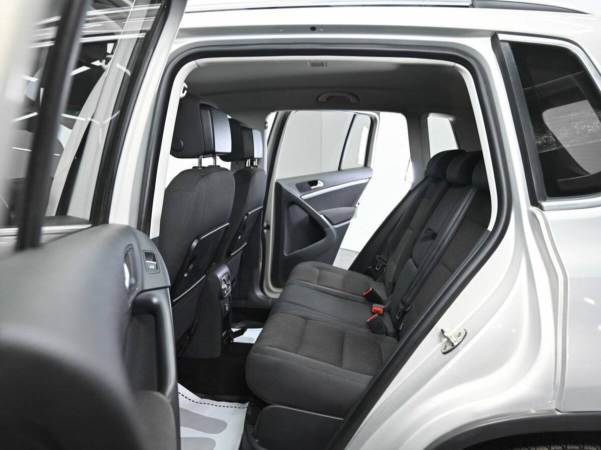 Купить Volkswagen Tiguan с пробегом. Фото: #10