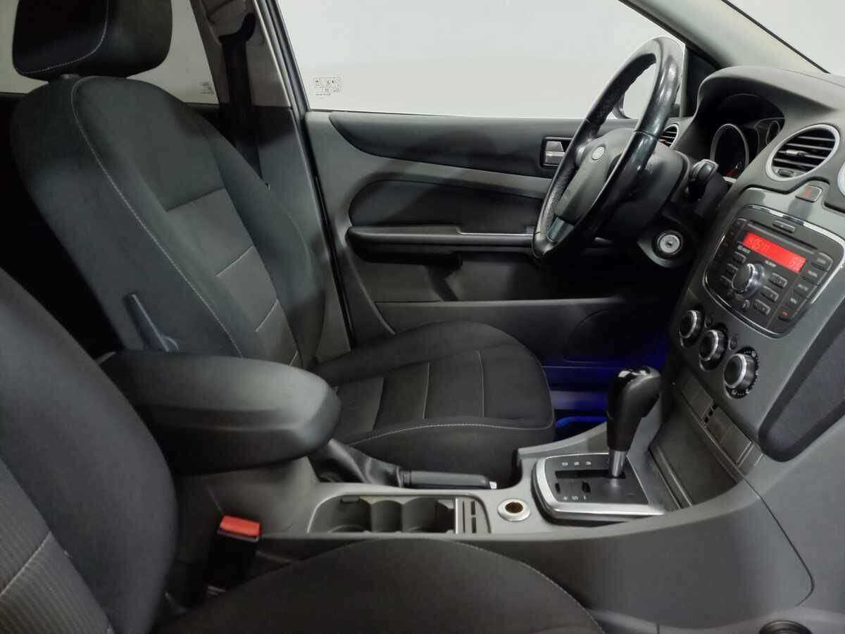 Купить Ford Focus с пробегом. Фото: #9