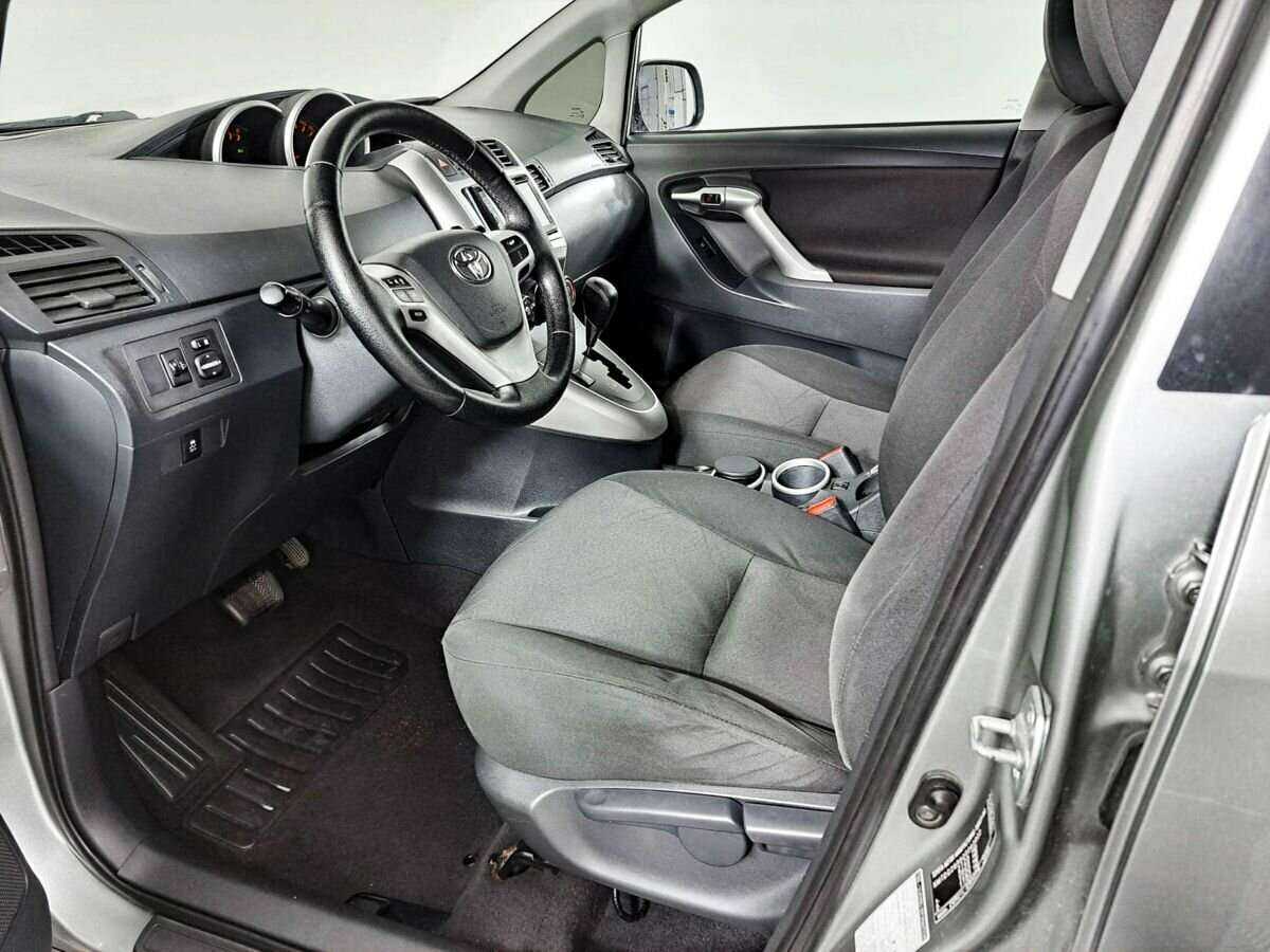 Купить Toyota Verso с пробегом. Фото: #13