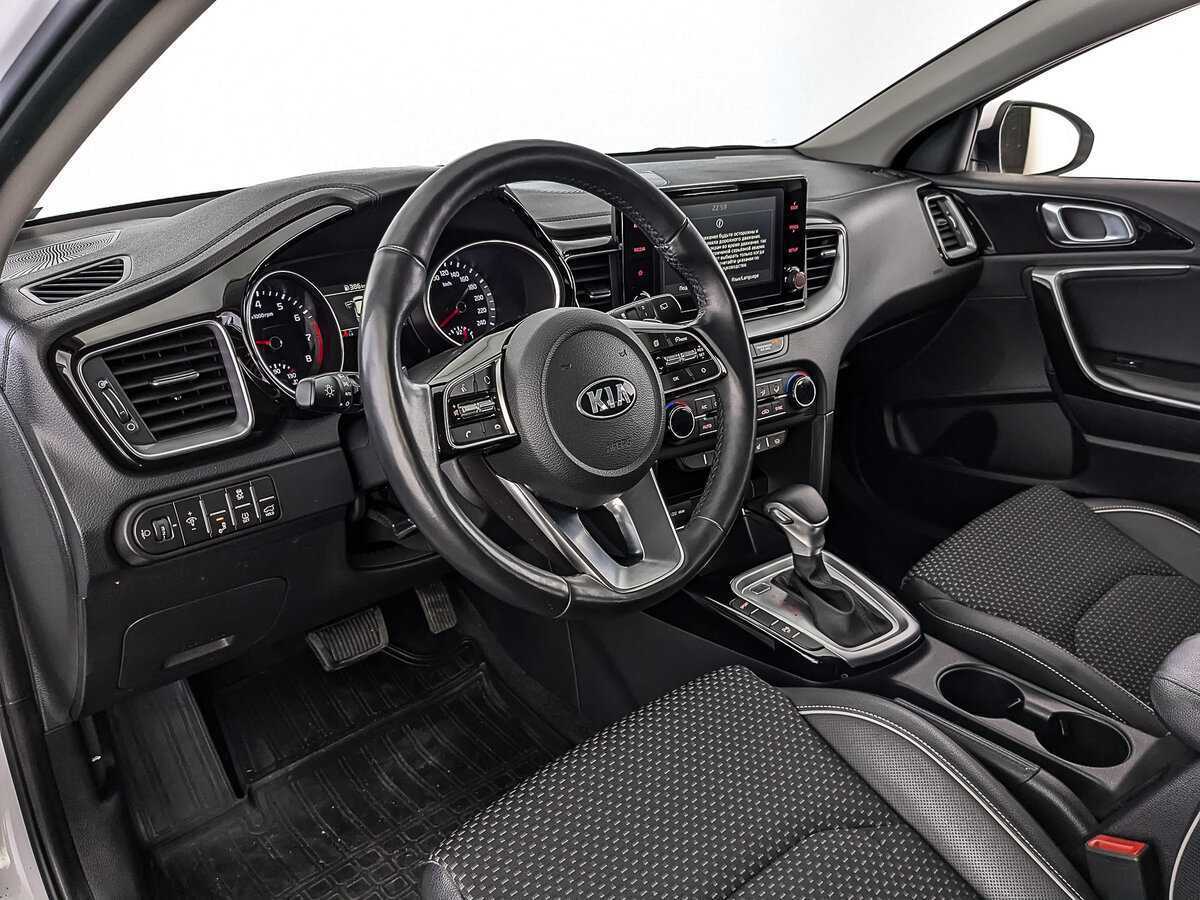 Купить Kia Ceed с пробегом. Фото: #14